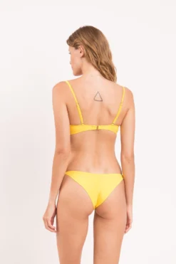 Bottom Amarelo Cheeky-Crispy -Paradis Marin bottom amarelo cheeky crispy model back 05 f2112329 82c7 4735 83e1 10a01fb7c3a0 scaled