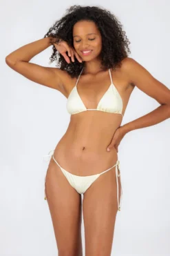 Bottom Off-White Lacinho 9 Bottom Off-White Lacinho -Paradis Marin bottom off white lacinho model front 03 6919edc6 8c8c 42d0 80b4 84fc15ecacfa scaled